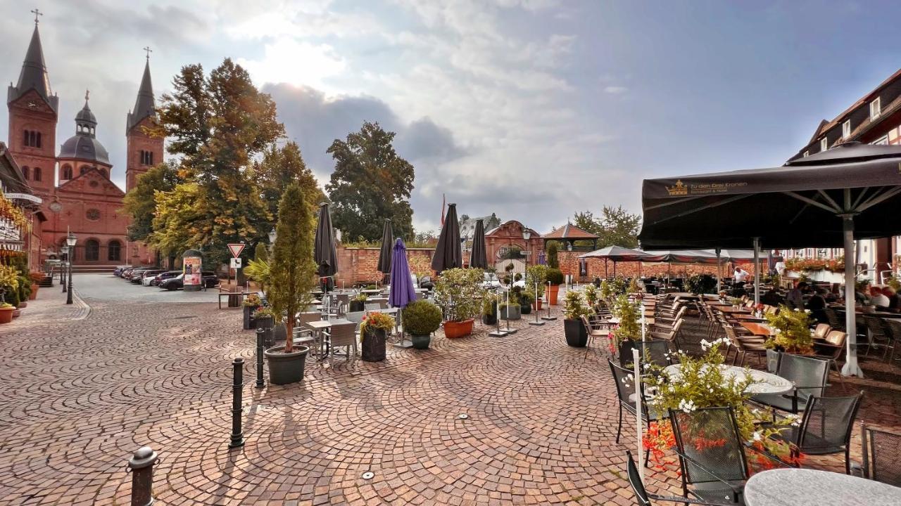 Hotel Zu Den Drei Kronen Зелигенштадт Экстерьер фото